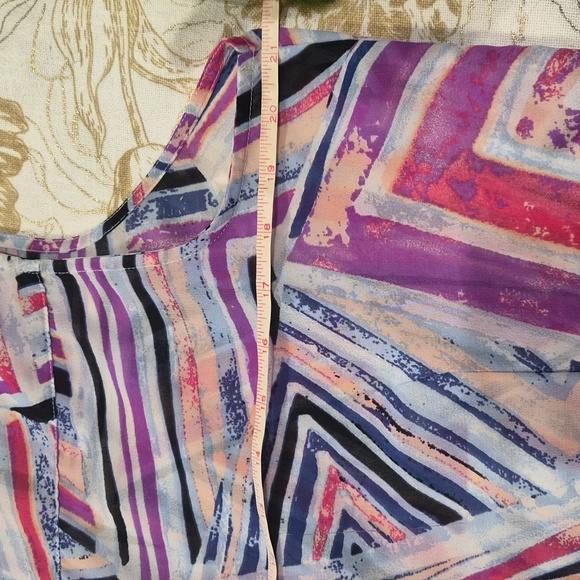 Fun And Flirty Sleeveless Geometric Button-Down Top in Pink, Purple and White - Picture 5 of 5